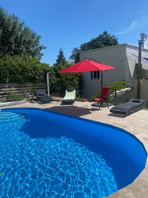 Villa Les Terrasses Dans La Nature Avec Piscine A 2 Pas De Lyon, Metro A 15Mn A Pied Pour Lyon Centre En 10Mn Ou Bus A 300M Pour Lyon Centre Oullins Bagian luar foto